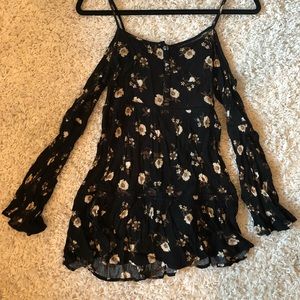 Off the shoulder Kendall and Kylie blouse